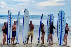 Surflektion för nybörjare i Kuta, Bali