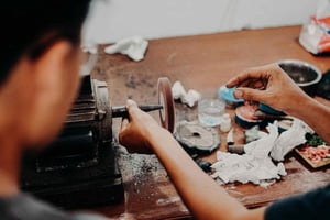 バリ島チャングーでシルバージュエリー作り教室