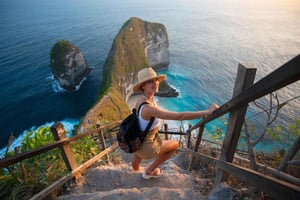 Esplora Nusa Penida: tour turistico con una guida locale