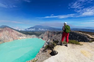 バリ島発：イジェン火山日の出ハイキング（送迎・全費用込み）