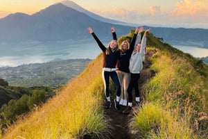 Monte Batur: trekking all'alba e sorgente calda, tutto incluso