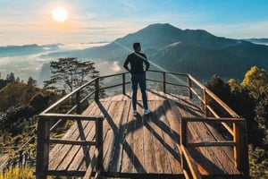 Sonnenaufgang in Sukawana mit schwimmendem Tempel & Café-Tour in Kintamani