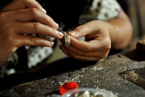 Ubud: 3-stündiger Kurs zur Herstellung von Silberschmuck