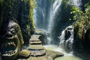 Убудские впечатления: духовный тур и водопад Беджи