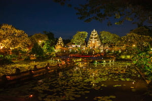 Ubud: Private Abendtour mit Legong-Tanzvorführung