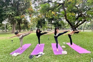 Bangkok: Morgonyoga för alla nivåer i Lumphini Park