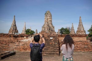 Bangkok: Ayutthayan kulttuuriperintö – päiväkierros junalla ja bussilla