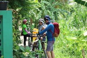 Bangkok: Bike and Canal Boat Tour with Lunch