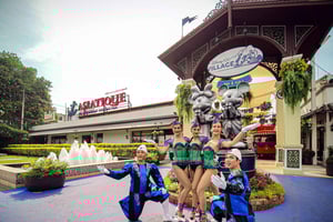 Bangkok: Calypso Cabaret Show med hotelltransfer