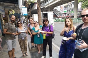 Bangkok: CHOB Day Walking Tour (Talking + Walking + Eating)