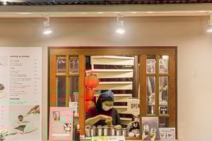 Bangkok: Flower Market & Sunset Walking Tour