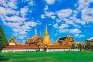 Bangkokissa: Buddha: Suuri palatsi ja Smaragdibuddha puolipäiväinen kiertoajelu