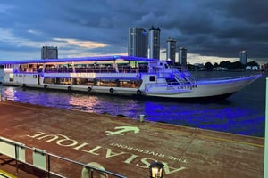 Бангкок: билет на круиз VELA с ужином