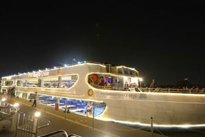 Бангкок: круиз с ужином Viva Alangka Chao Phraya