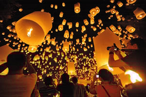 Chiang Mai: Loy Krathong Local Cultural Lantern Festival