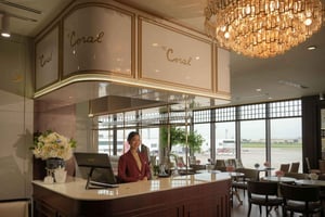 DMK Airport: Inrikes och internationell tillgång till Coral Lounge