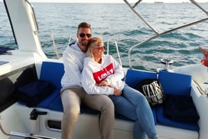 Barcelona: Passeio de barco à vela de 2 horas com snacks e bebidas