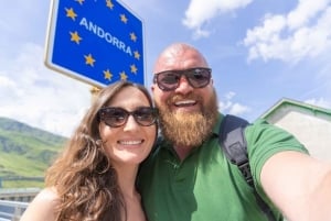 Desde Barcelona: excursión de 1 día a Andorra, Francia y España