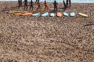 Barcelona: 2-timers surfingundervisning på Barceloneta-stranden