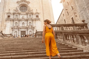 Barcelona: Odkryj Gironę, Besalú i Pals podczas wycieczki z przewodnikiem