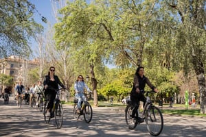 barcelona: Gaudi Highlights eBike tour