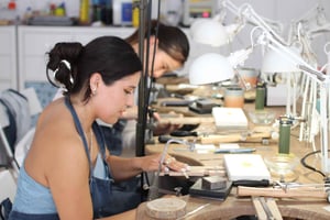 Barcelona: making a silver ring with stamps and textures