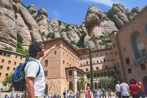 Barcelona: Viagem privada a Montserrat com ingresso para o mosteiro