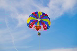 Barcelona: Parasailing magic flight and views above the sea