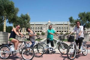 Barcelona: Personalized Private E-Bike Tour