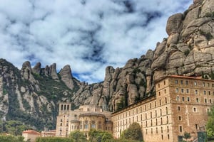 Barcelona: Private Montserrat Tour with Entry Tickets