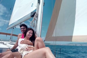 Barcelona: Passeio de barco privado com bebidas e snacks (máximo 9 pessoas)