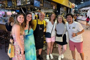 Barcelona: Private Walking Tour with a Local