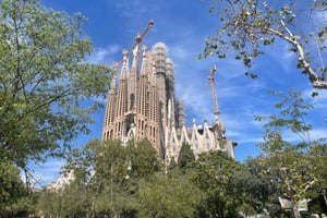 バルセロナサグラダ・ファミリア・スキップ・ザ・ライン・ガイドツアー