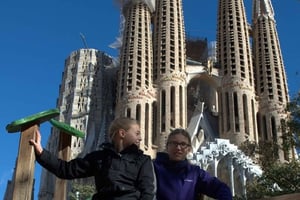Barcelone : Visite des façades de la Sagrada Familia en allemand