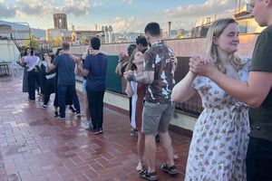 バルセロナでタンゴレッスン（ドリンク飲み放題）