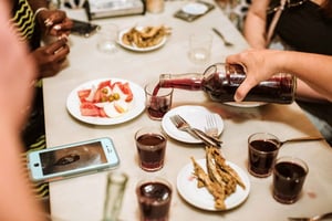 Barcelona: Tapas, Vinho e História no Bairro Antigo