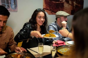 Barcelona: Tapas Tour with Food Tastings and Drinks