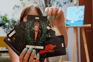 Barcelona: Leitura de Tarot, Pintura e Vinho!