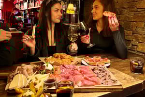 Barcelona: Tour de Tapas e História no Bairro Gótico