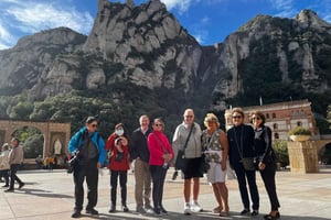 Barcelonasta: Montserrat, Cardona & Salt Mountain -päiväretki