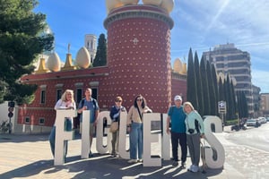 Dagvullende tour in Girona en Figueres met ophaalservice vanaf je hotel