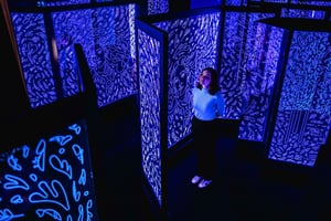 Barcelona: Instalação de arte interativa da IKONO