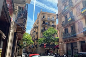 Śródziemnomorska Barcelona: wodna wycieczka po nadmorskich dzielnicach