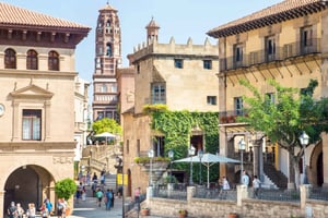Barcelona: Poble Espanyol Ticket ohne Anstehen