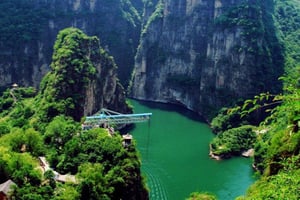 Beijing: Longqing Gorge, Ming Tombs & Lunch Private Day Tour
