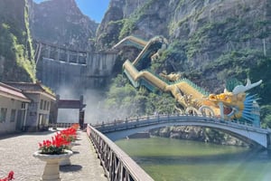 Pechino: Gola di Longqing con la Grande Muraglia o tour privato di Guyaju