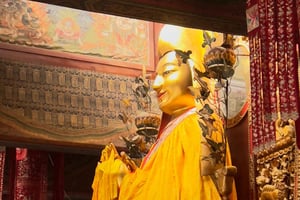 Lama Temple Tour with Tickets: Beijing's Hidden Sacred World