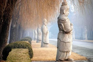 Pechino: Viaggio sulla Grande Muraglia di Juyongguan, la Via Sacra e le Tombe Ming
