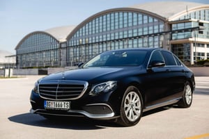 Belgrade: Nikola Tesla Airport Private Transfer