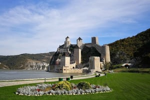 Iron Gate Tour: Golubac Fortress, Lepenski Vir+National Park